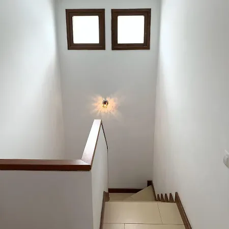 Apt. Con Terraza Solarium De 70m2 - Acceso Directo A Piscina